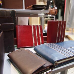 Complementos piel hombre